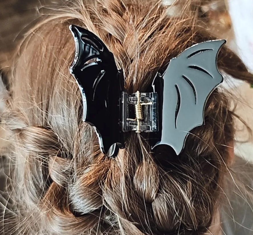 Bat Claw Clip