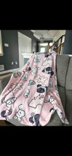 Load image into Gallery viewer, Plush Blankets