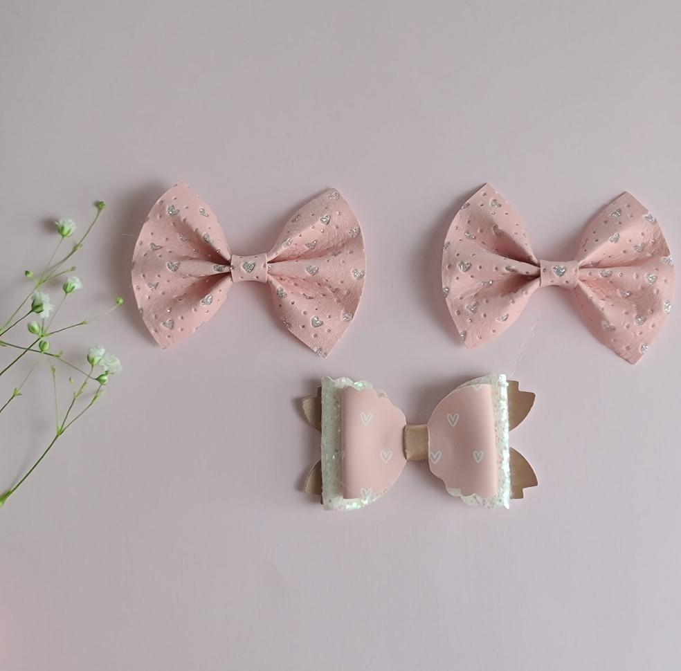 Hearts Pinch Bow