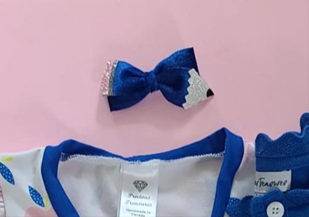 Back to school Pencil Bow